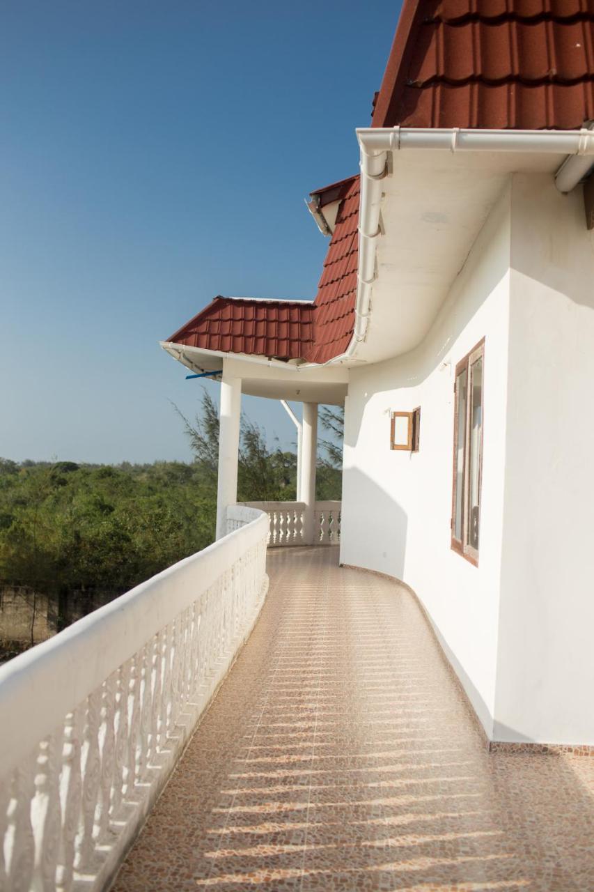 Crim Wind Freedom Hotel Jambiani  Exterior photo