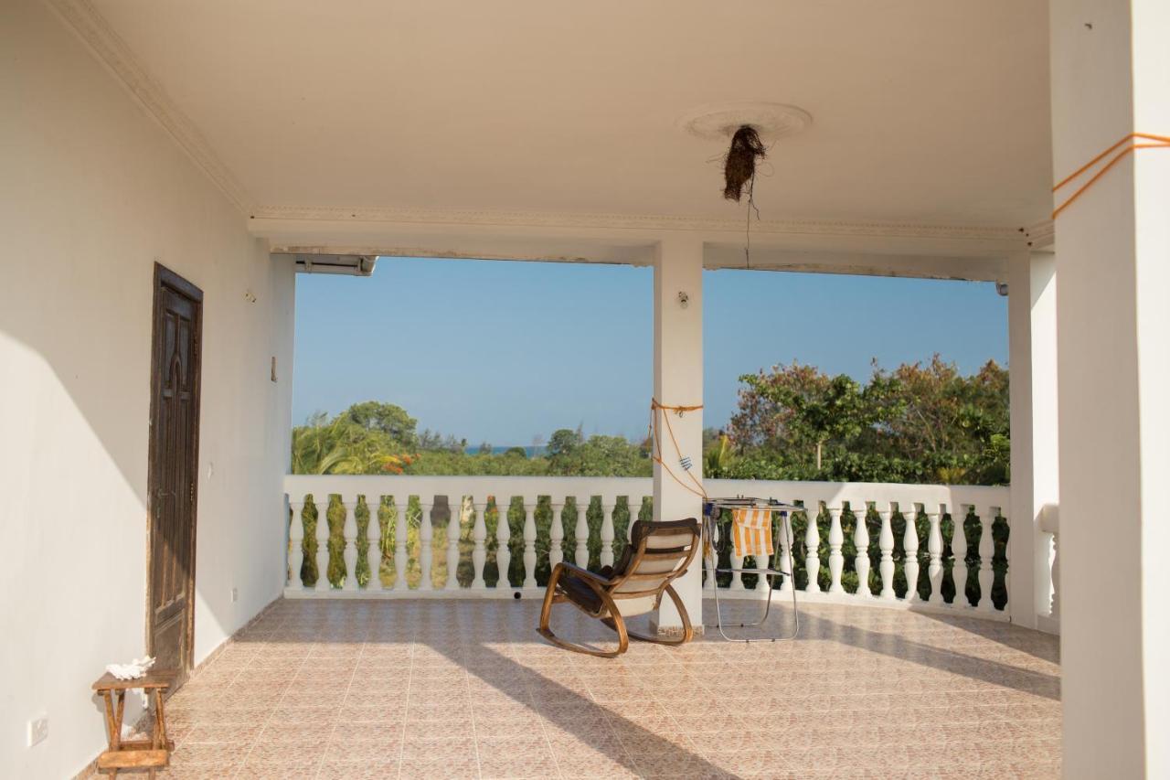 Crim Wind Freedom Hotel Jambiani  Exterior photo